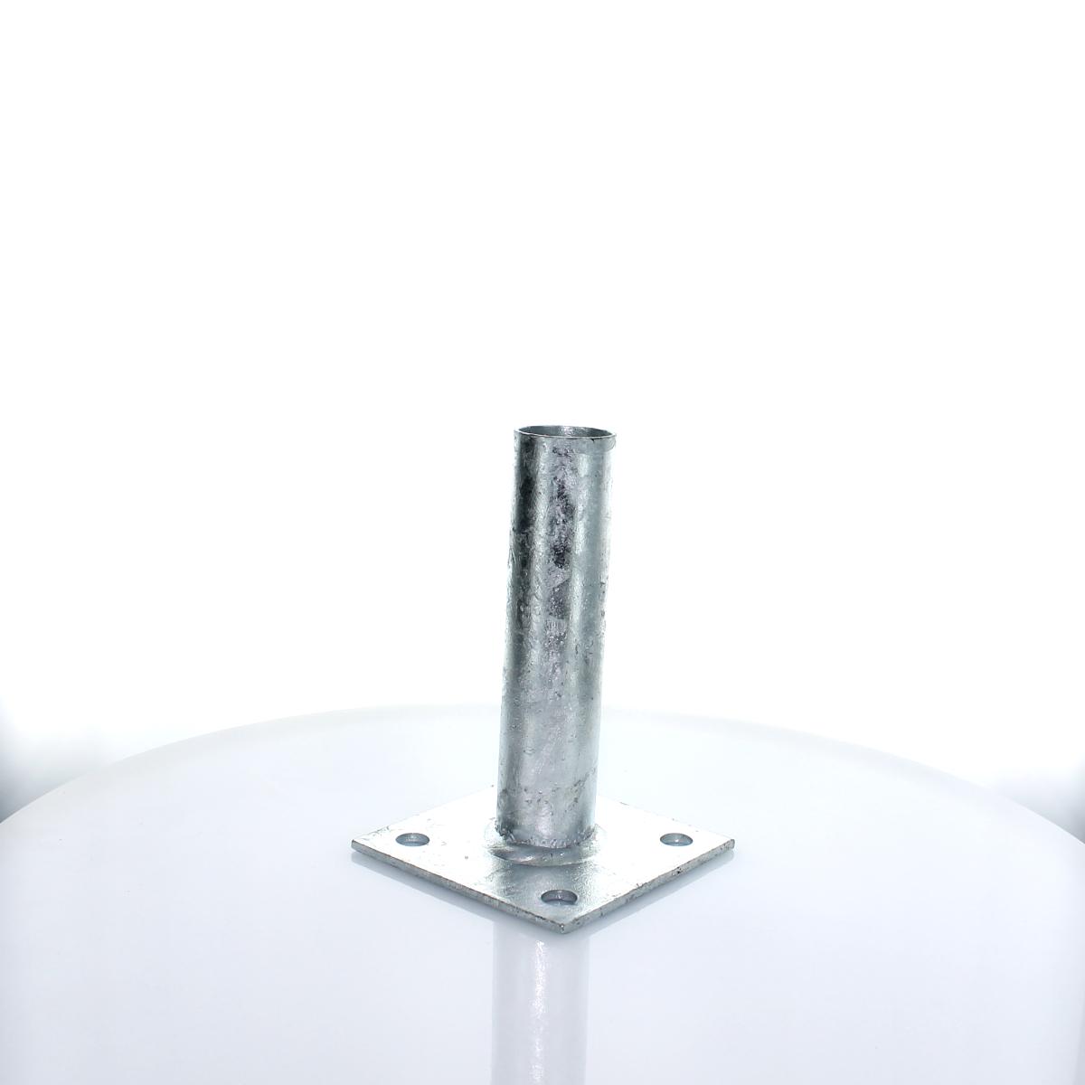 Bodenplatte für Rundpfosten 42mm / 100x100x4,0mm kurz verzinkt