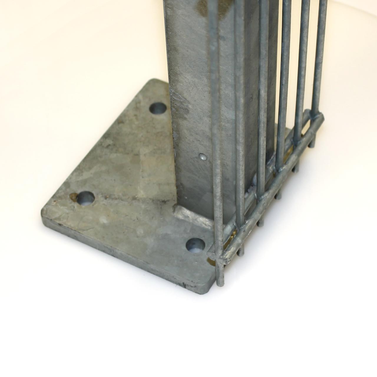Wandsystem 130 mm Zaunsäule 0600 mm mit Bodenplatte Anfang